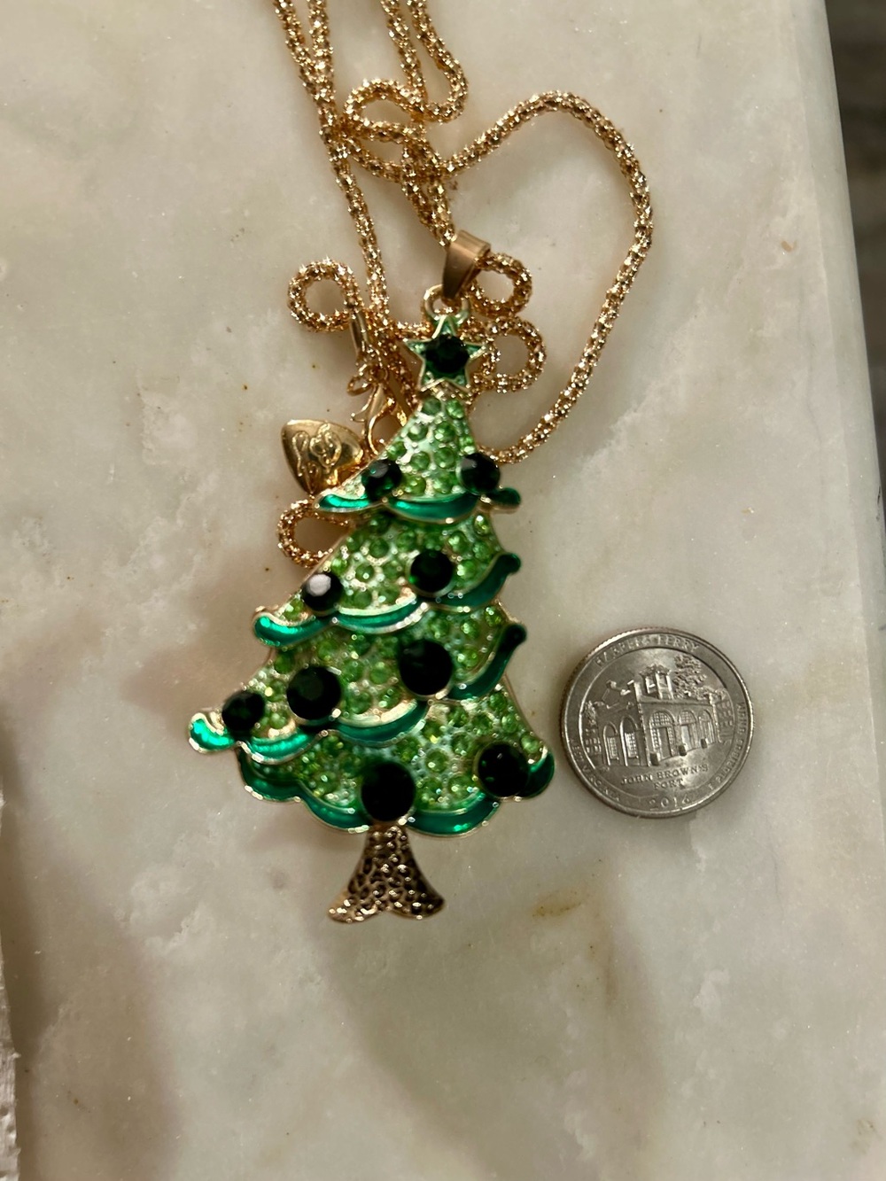 Gold Chain Green Christmas Tree Pendant  Necklace Chr dr
